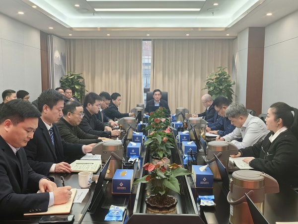 王思军在省城市更新等三家公司重点工作推动会上强调要以新风格、新担任，实现新发展